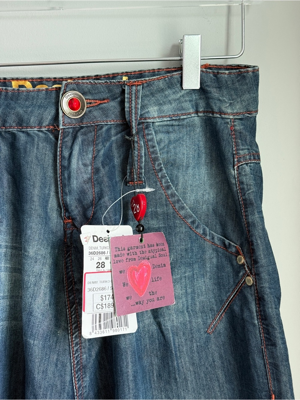 Desigual Harem Jeans Y2K Embroidered Love Floral Baggy Size 28 Medium Wash New - Picture 3 of 9